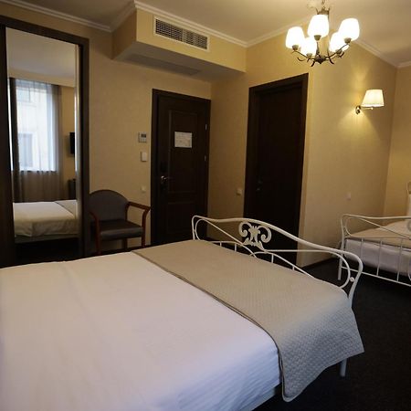 Redline Hotel Tbilisi Bagian luar foto