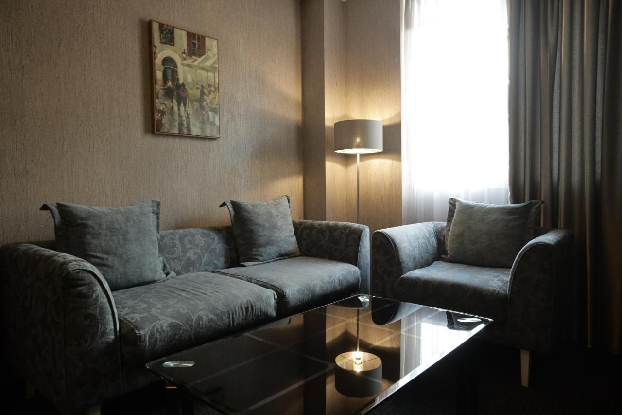 Redline Hotel Tbilisi Bagian luar foto