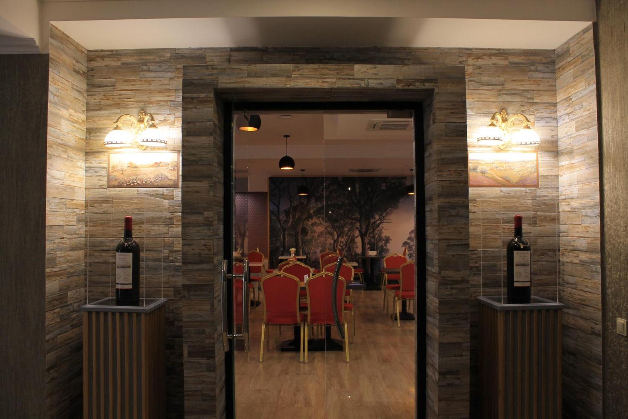 Redline Hotel Tbilisi Bagian luar foto