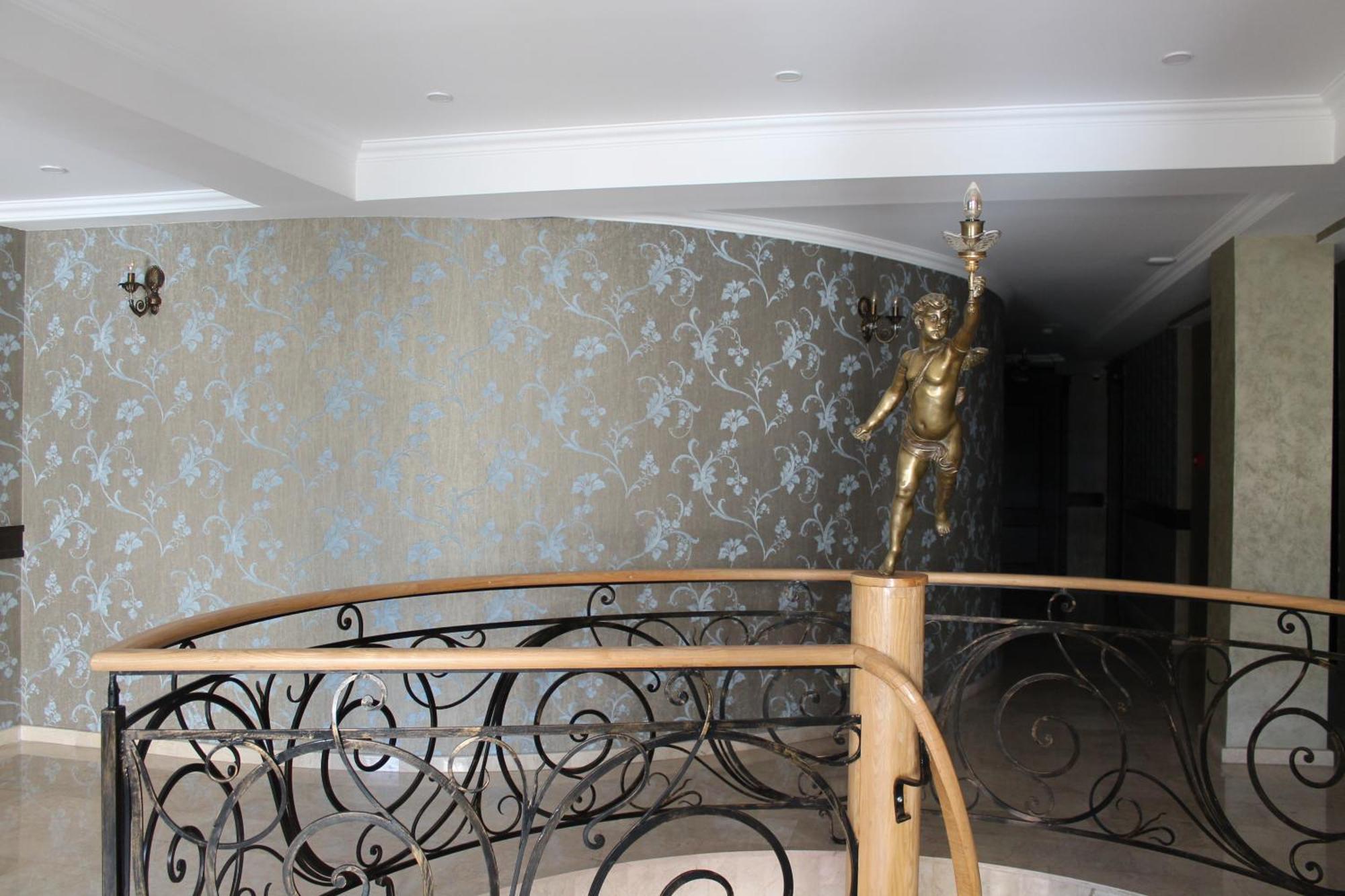 Redline Hotel Tbilisi Bagian luar foto