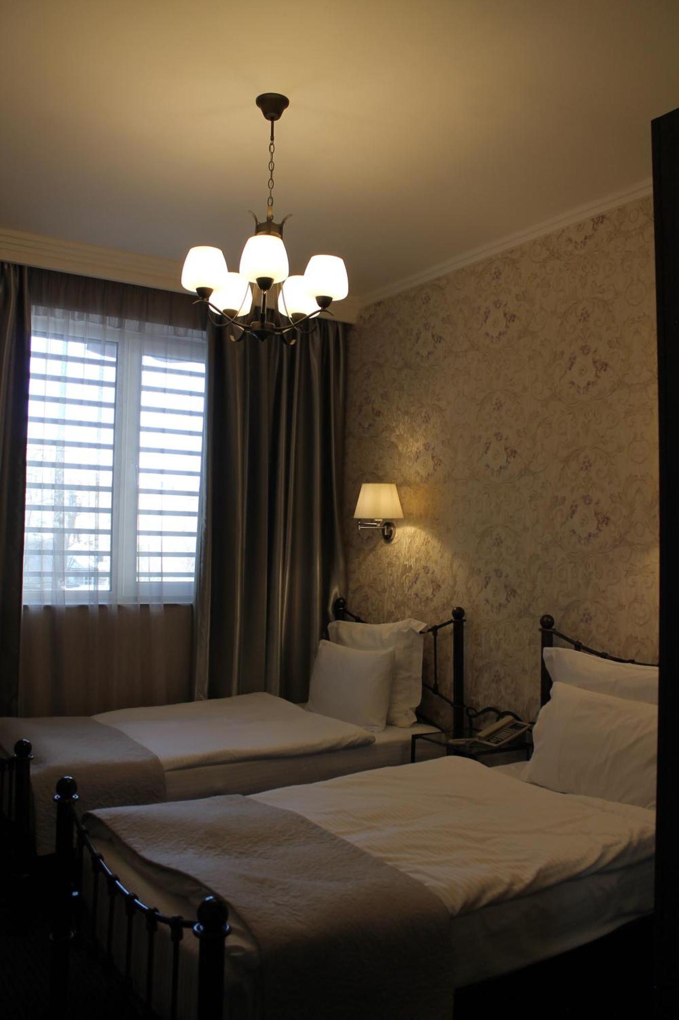 Redline Hotel Tbilisi Bagian luar foto